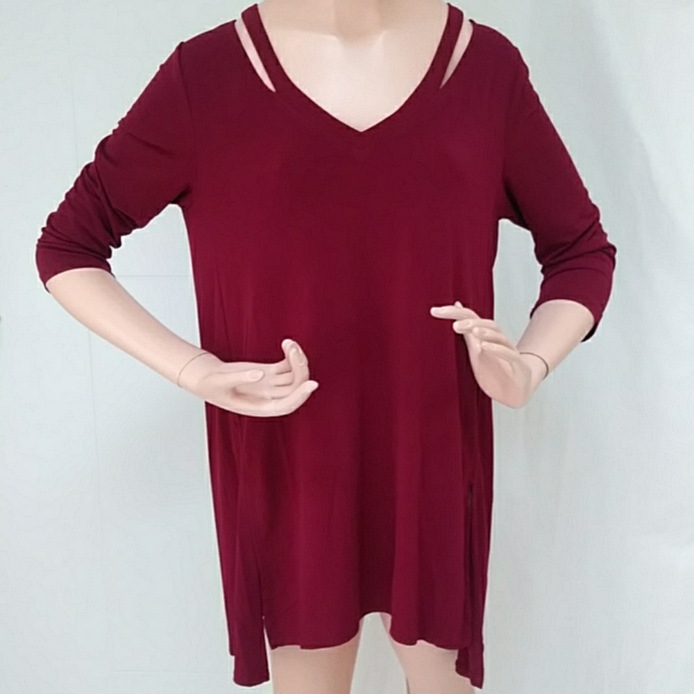 Premise wisteria wine blouse sz M